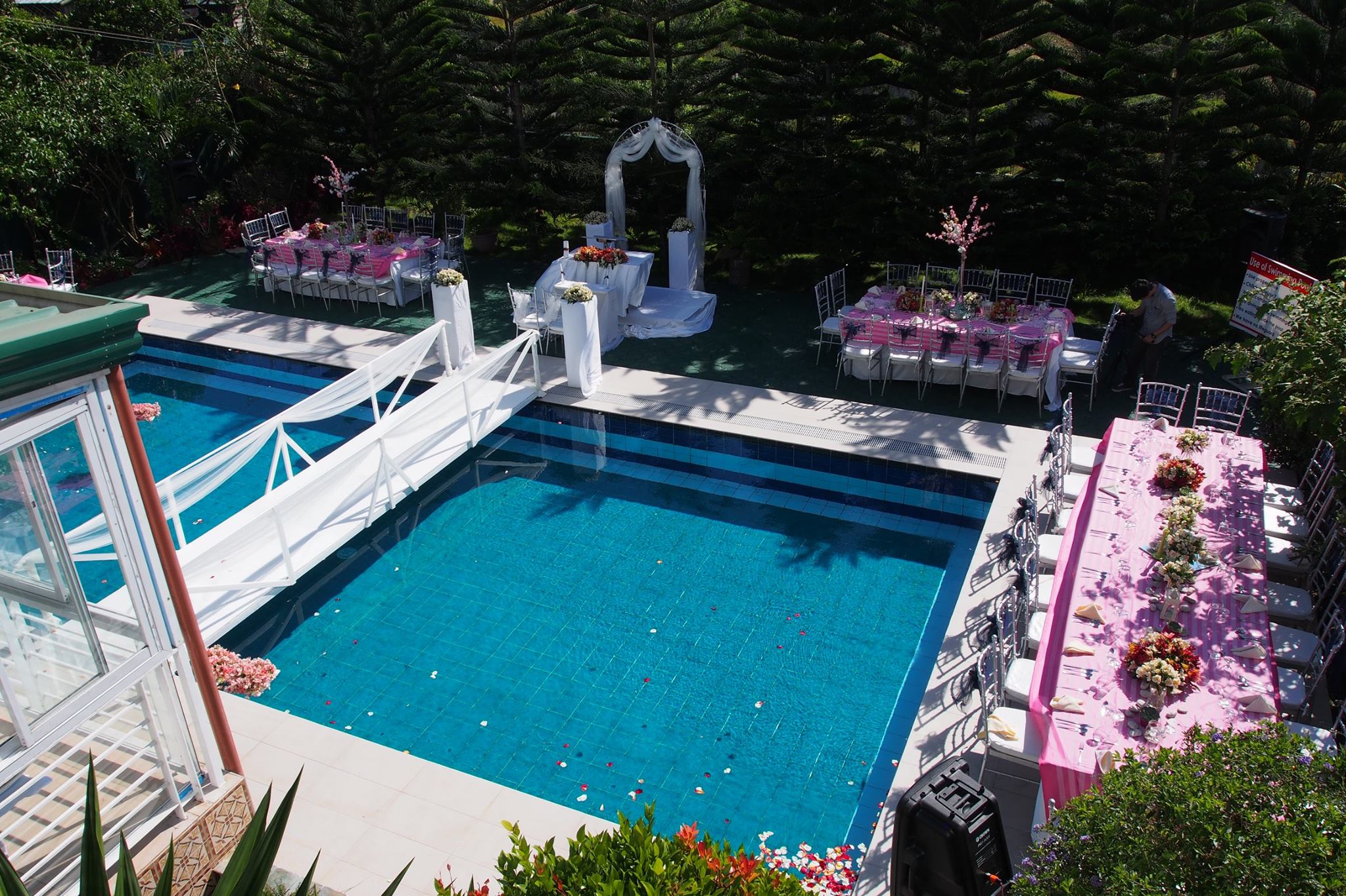 Elegant Pool Wedding Venue The Green Olive Garden Hotel Primo Venues